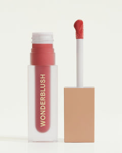 La Laque Tinted Lip Oil